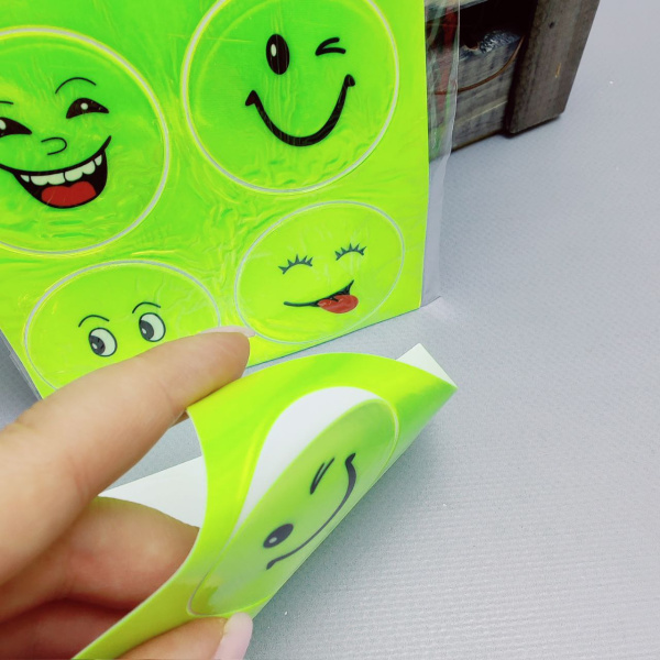 Набор светоотражающих наклеек "Смайл" / фликер на одежду, велосипед, коляску, рюкзак - 4 наклейки